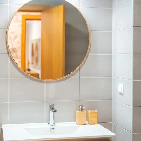 Lux Girassol - Two Bedroom Канису