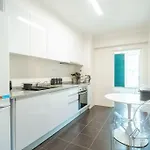 Lux Girassol - Two Bedroom Appartamento Caniço