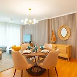 Lux Girassol - Two Bedroom Appartamento