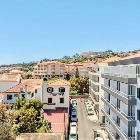 Lux Girassol - Two Bedroom Daire *