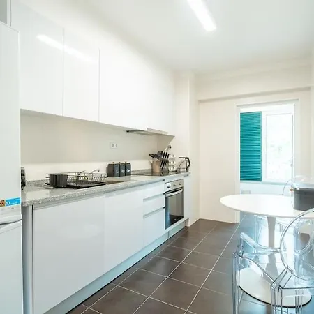 Lux Girassol - Two Bedroom Apartament Caniço