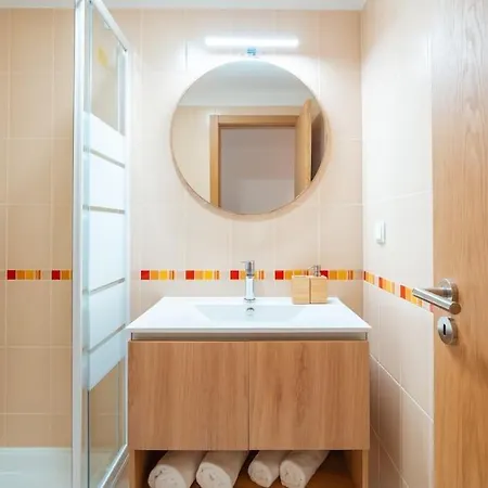 Lux Girassol - Two Bedroom Caniço