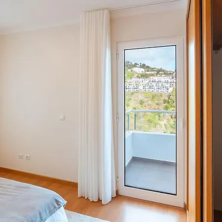 Lux Girassol - Two Bedroom Daire