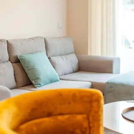 Lux Girassol - Two Bedroom *