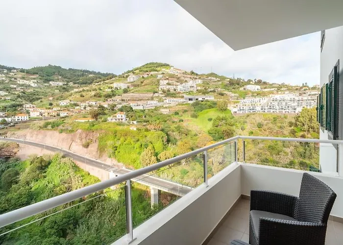Lux Girassol - Two Bedroom Caniço